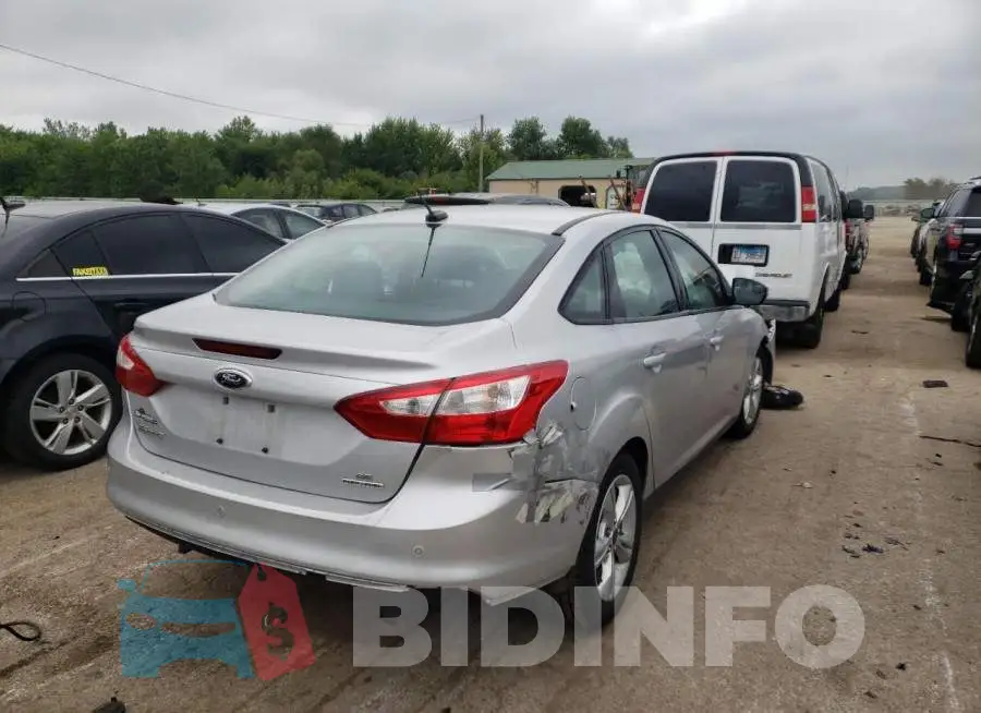 1FADP3F20EL274897 Photo# 4