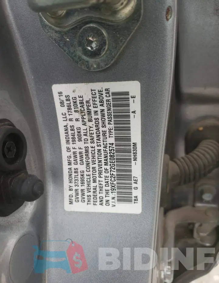 19XFC2F72GE082574 Photo# 12