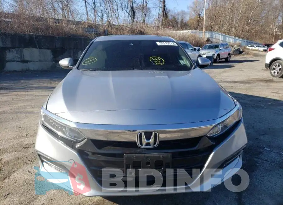 1HGCV2F52JA021734 Photo# 5