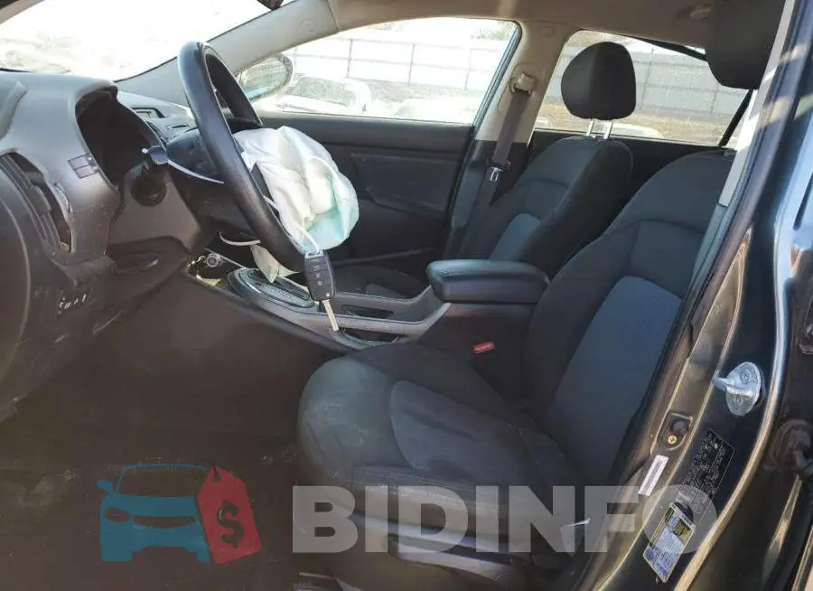 KNDPB3AC2E7578957 Photo# 7