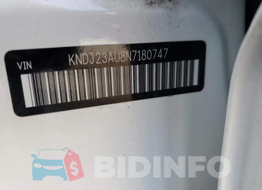 KNDJ23AU8N7180747 Photo# 13