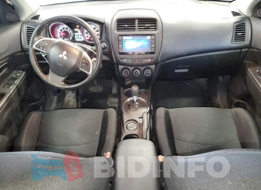 4A4AR3AU6FE036289 Photo# 8