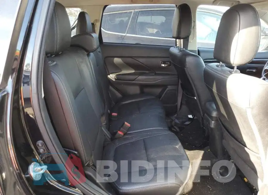 JA4AD3A38JZ012794 Photo# 11
