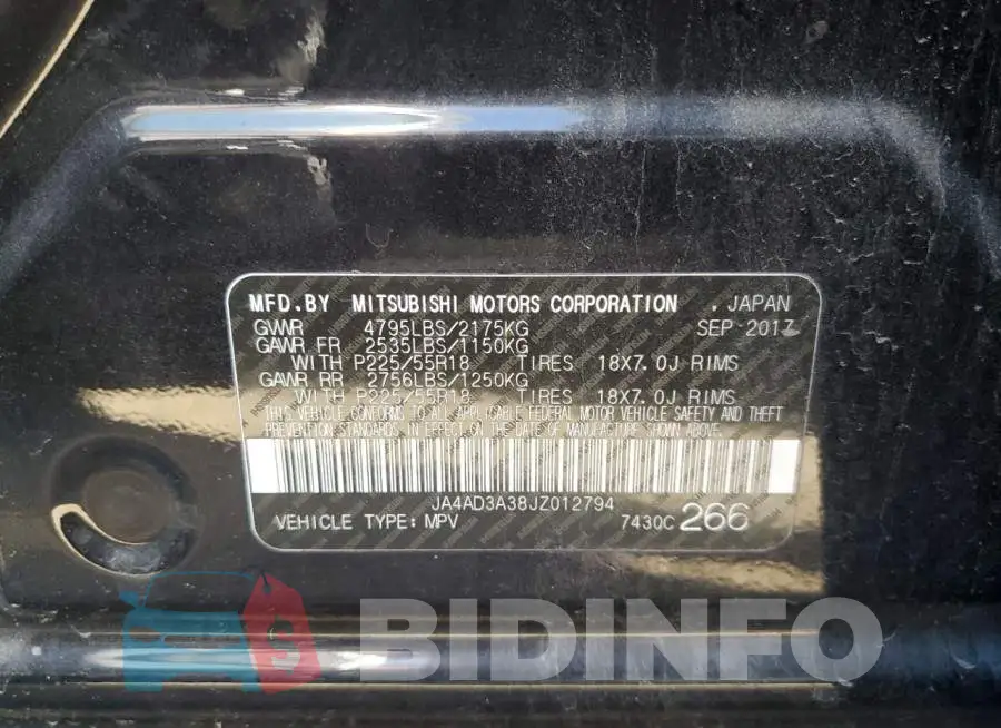 JA4AD3A38JZ012794 Photo# 13