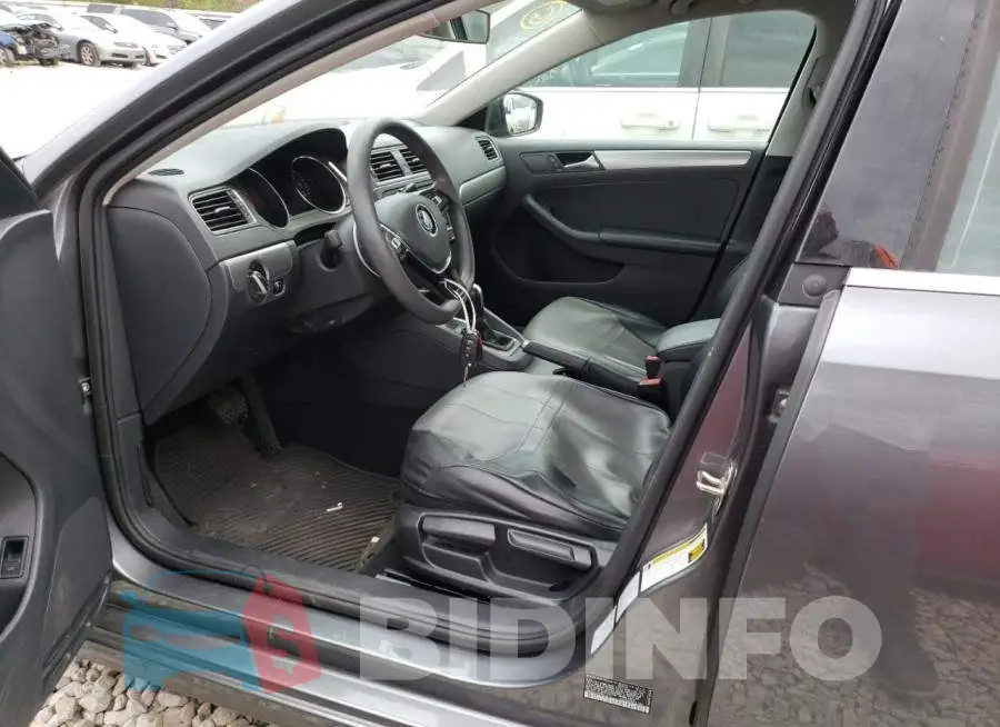 3VW2B7AJ5HM211719 Photo# 7