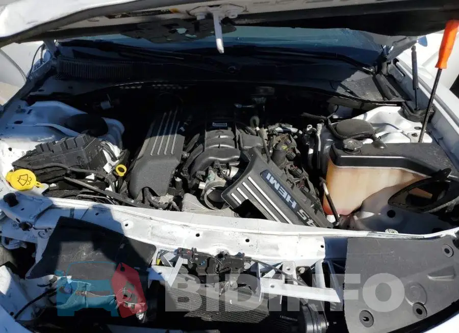 2C3CDXCT2MH684880 Photo# 11