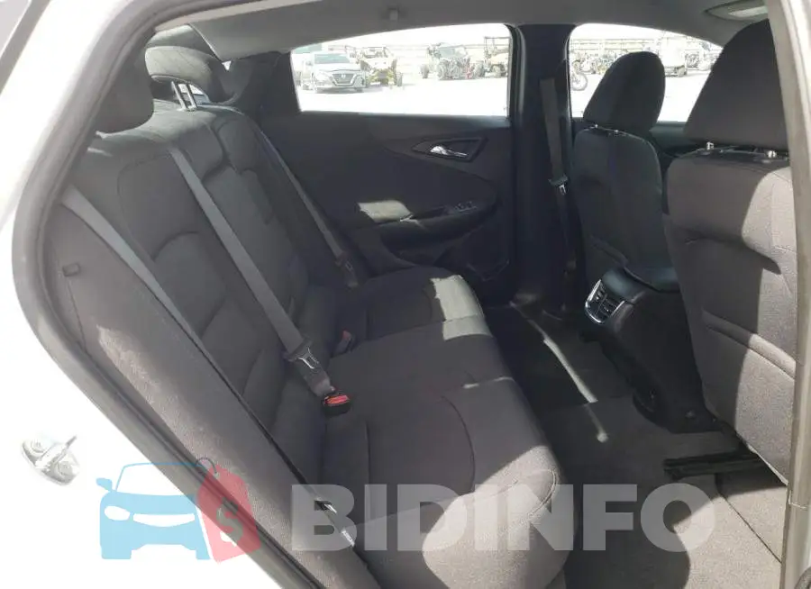 1G1ZD5ST2NF150446 Photo# 10