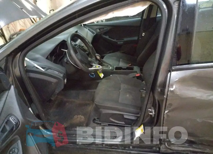 1FADP3E25JL268671 Photo# 7