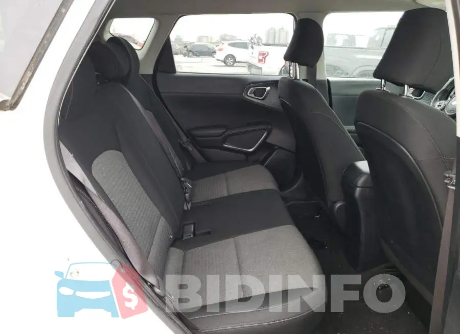 KNDJ23AUXL7009558 Photo# 11