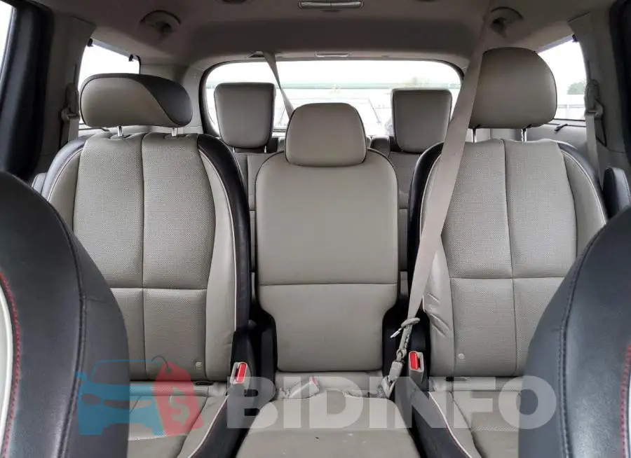KNDMC5C17G6128673 Photo# 10