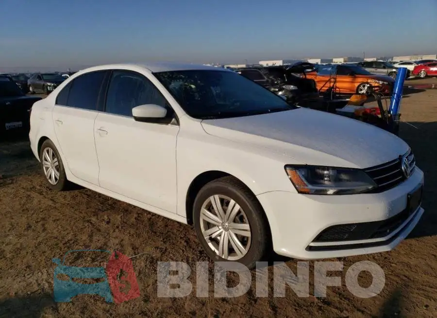 3VW167AJ3HM324634 Photo# 4