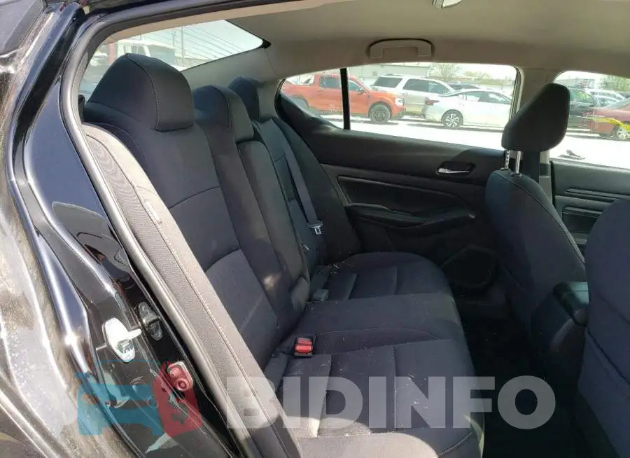 1N4BL4BV2KC176586 Photo# 10