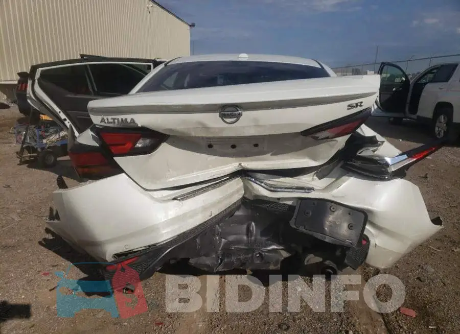 1N4BL4CV5MN352522 Photo# 6