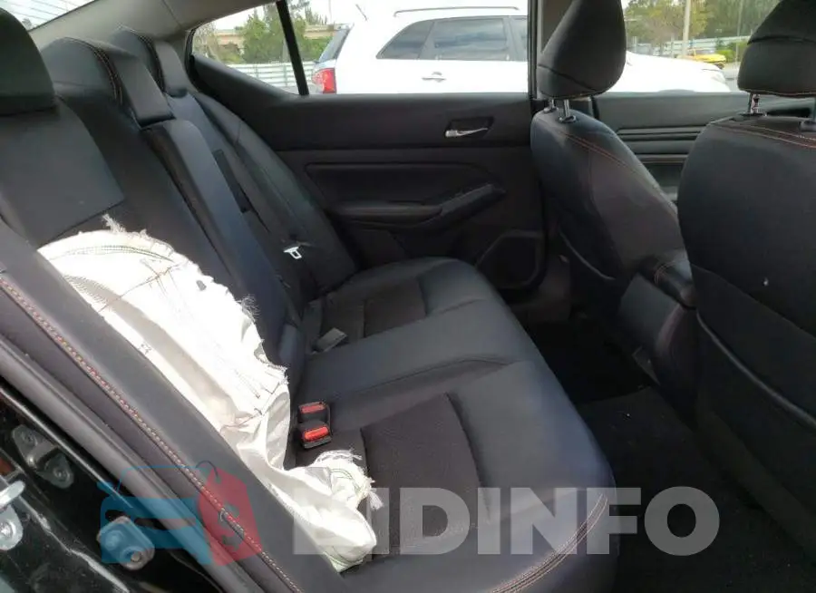 1N4BL4CV9LC230403 Photo# 10