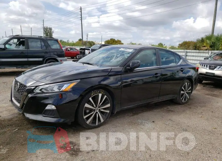 1N4BL4CV9LC230403 Photo# 1