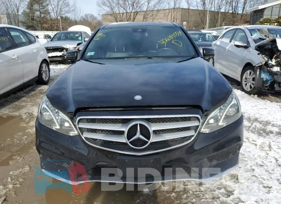 WDDHF8JB1FB143980 Photo# 5