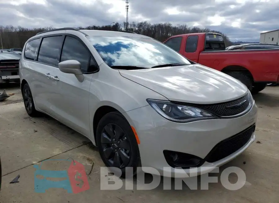 2C4RC1L72LR183425 Photo# 4