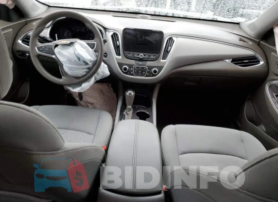 1G1ZD5ST2KF168439 Photo# 8