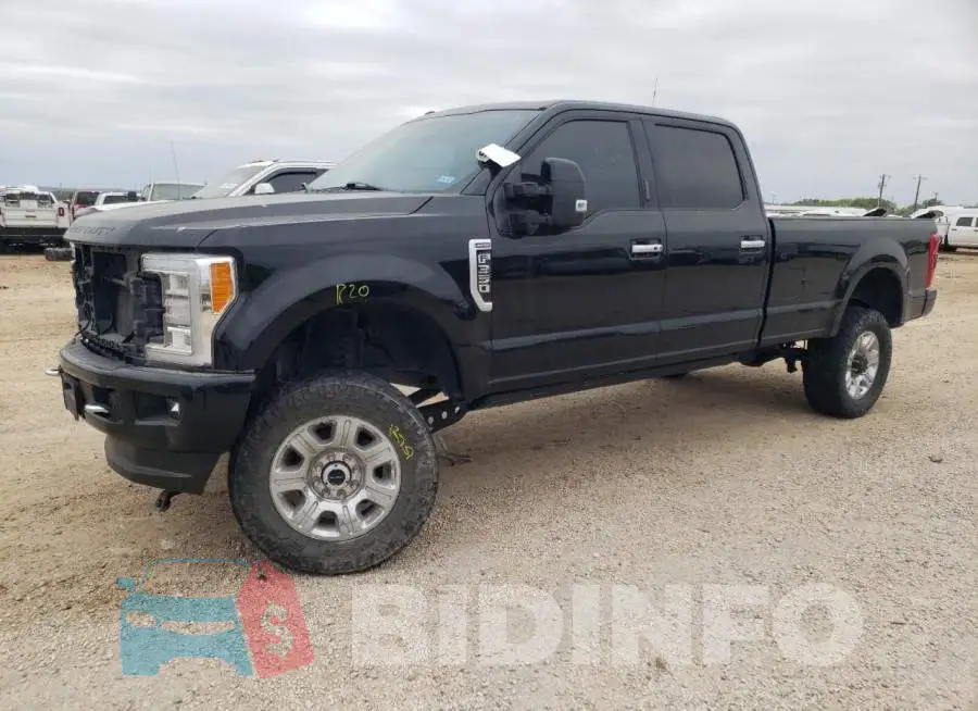 1FT8W3BT1JEB28598 Photo# 1