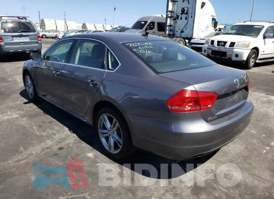 1VWBS7A31EC112183 Photo# 3