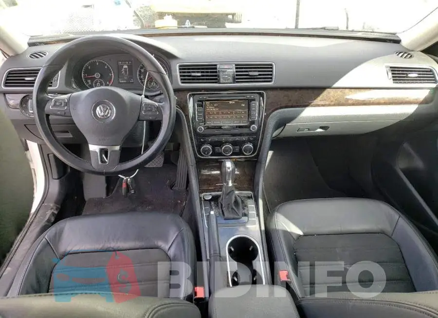 1VWCN7A32EC098256 Photo# 8