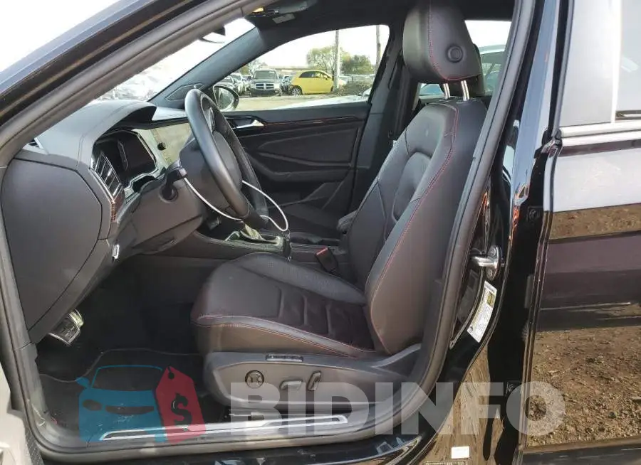 3VW2T7BU7NM008137 Photo# 7