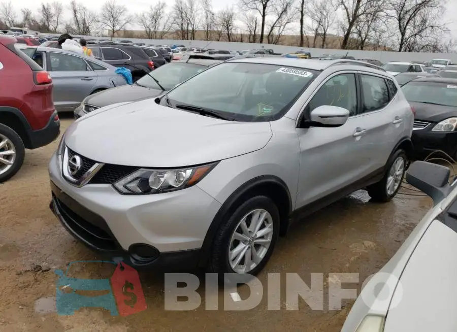 JN1BJ1CRXHW114752 Photo# 1