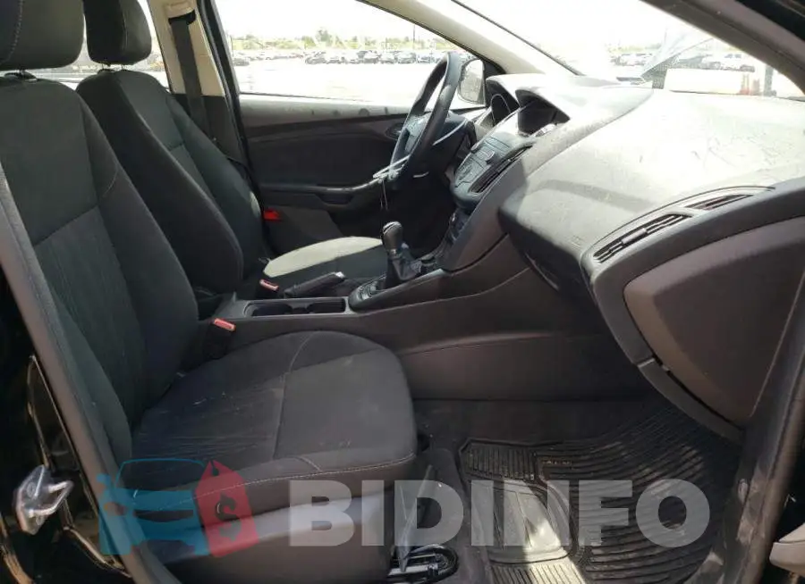 1FADP3E27JL308944 Photo# 5