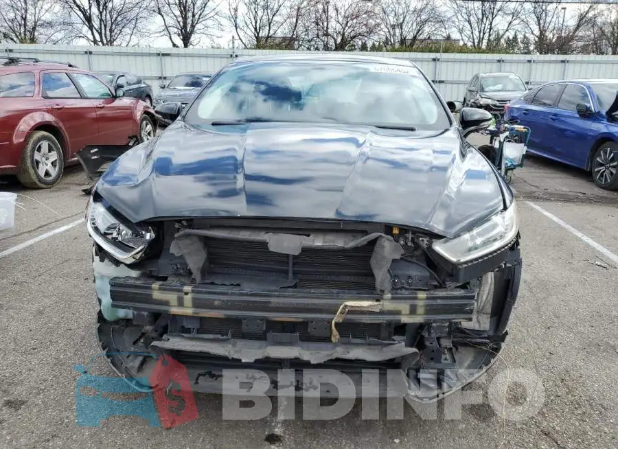 3FA6P0HDXGR210327 Photo# 5