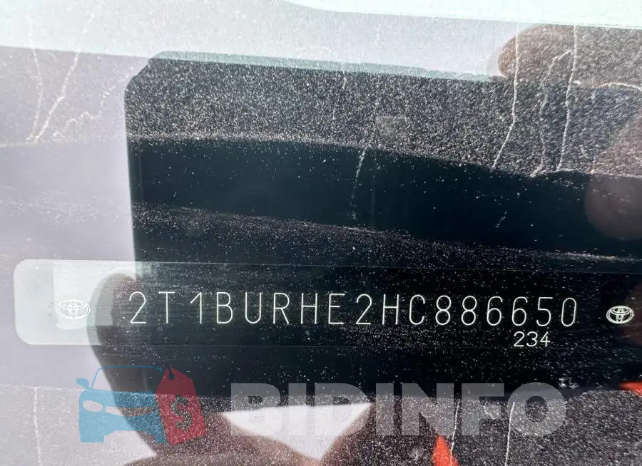 2T1BURHE2HC886650 Photo# 12