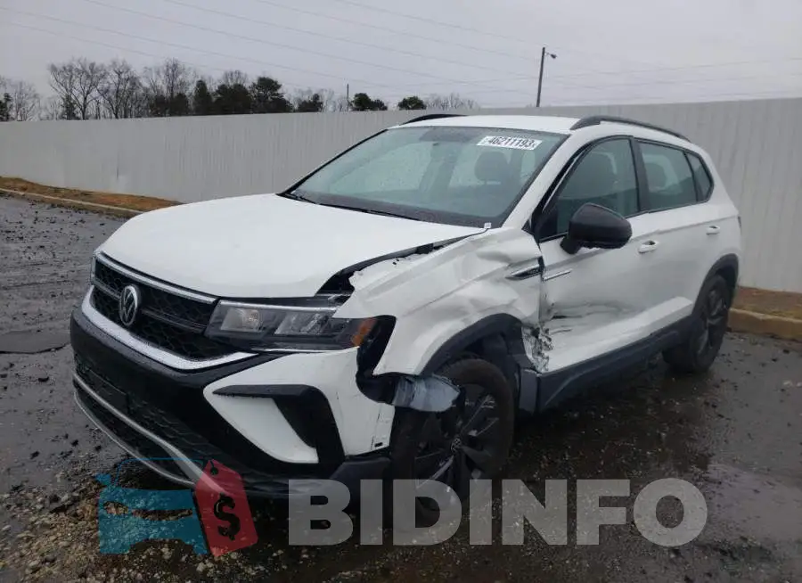 3VVAX7B22NM022367 Photo# 1