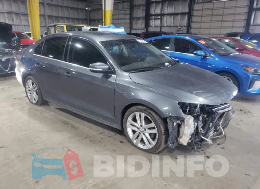 3VW3A7AJ3FM402964 Photo# 4