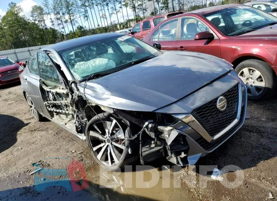 1N4BL4CV9LC124632 Photo# 4