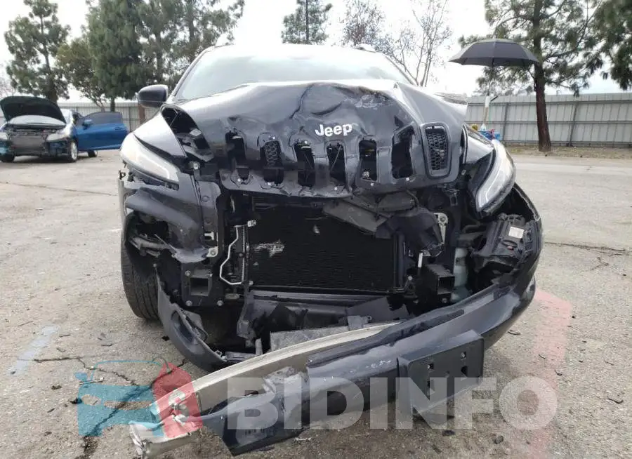 1C4PJLCB5FW737324 Photo# 5