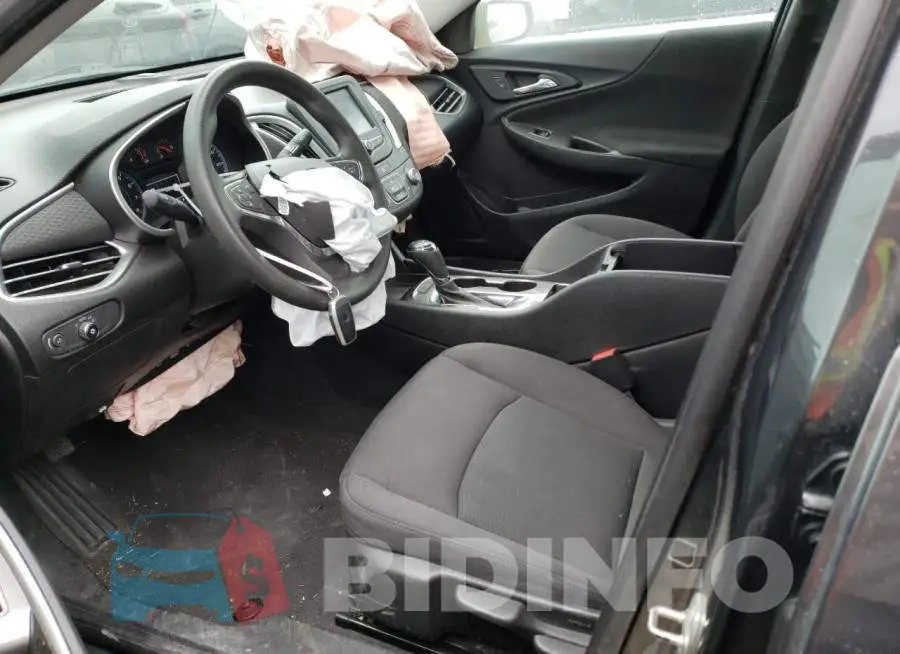 1G1ZB5ST6HF233260 Photo# 7