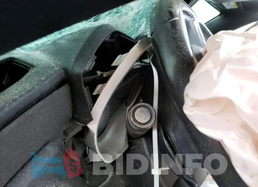 2G1FB3D33E9263812 Photo# 9