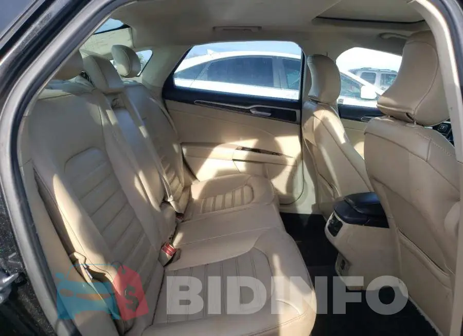 3FA6P0HD8FR256009 Photo# 10