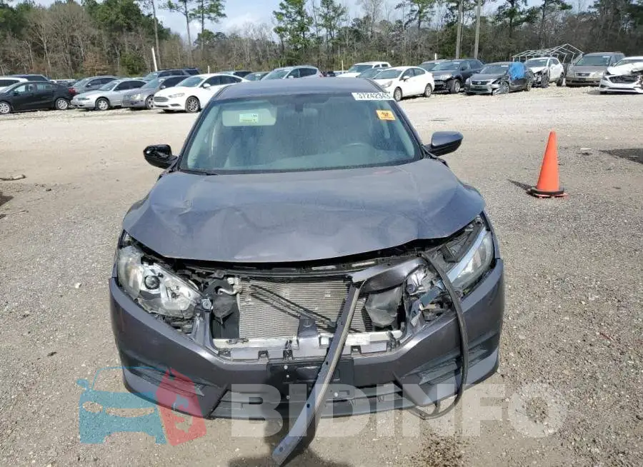 19XFC2F5XGE034982 Photo# 5