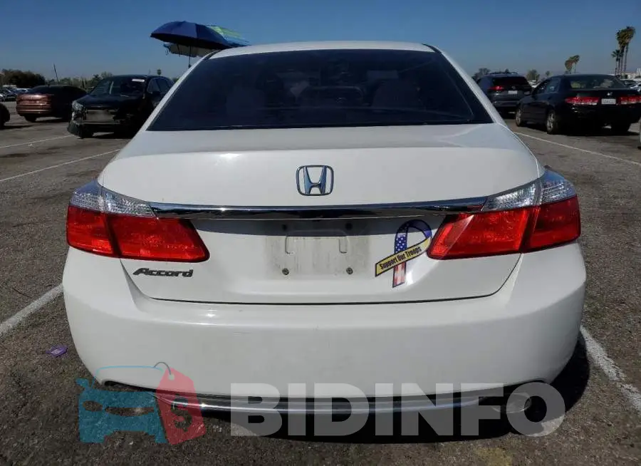 1HGCR2F71FA256932 Photo# 6