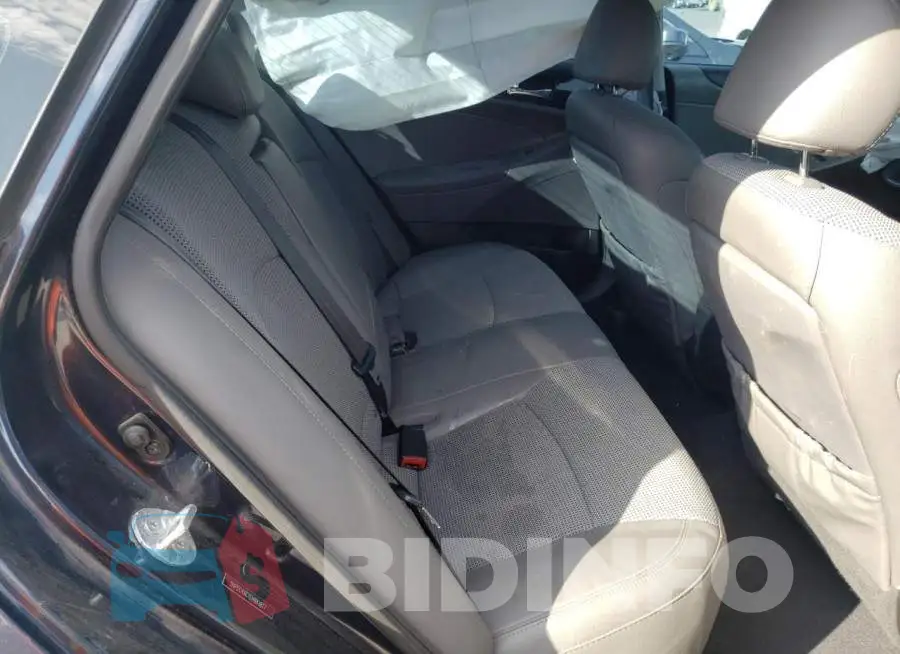 5NPEC4AC1EH841817 Photo# 10