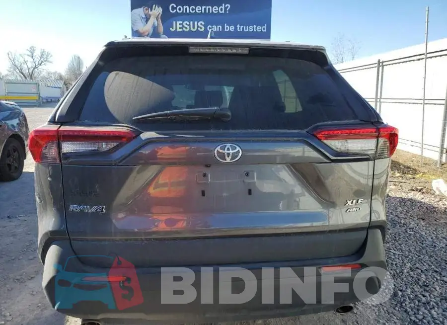 2T3P1RFV7MC226011 Photo# 6