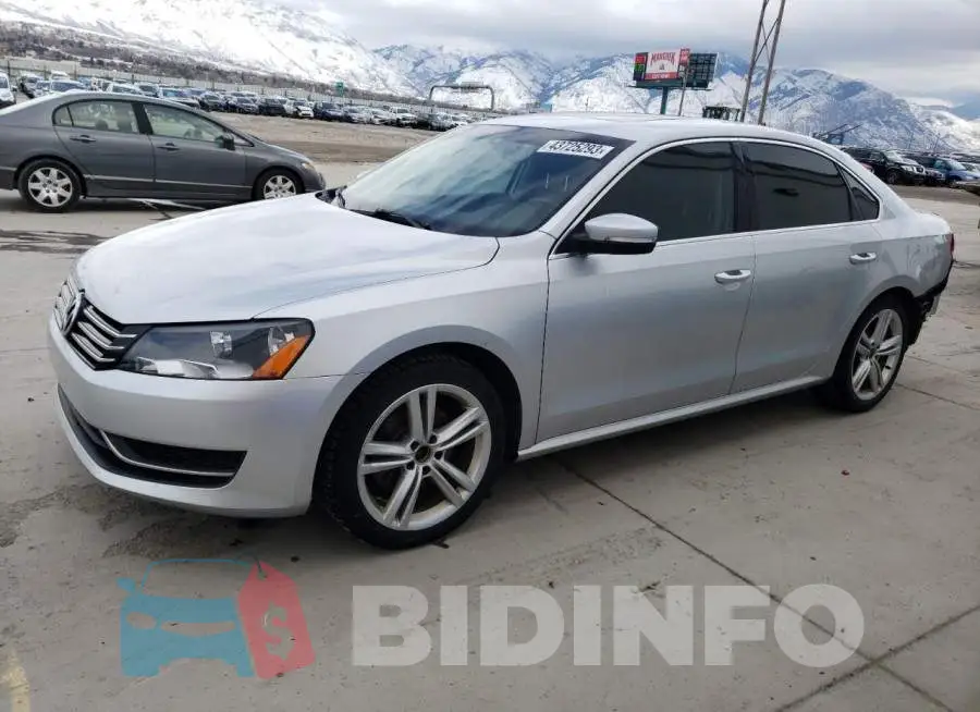 1VWBS7A3XEC120945 Photo# 1