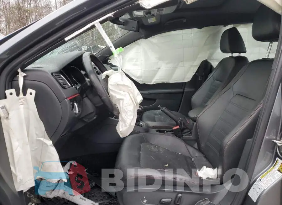 3VW5T7AJ3GM248275 Photo# 7