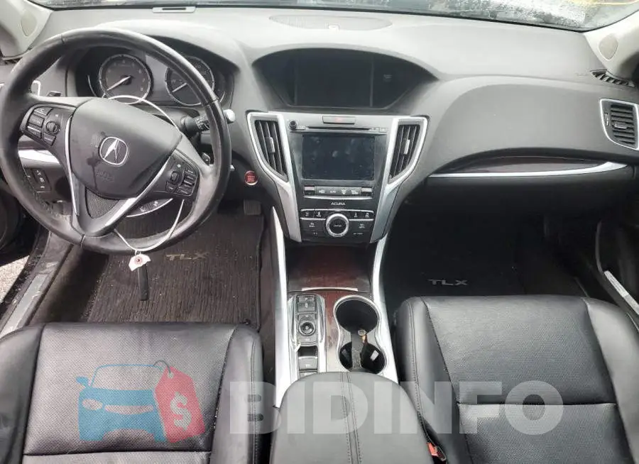 19UUB2F70FA017123 Photo# 8