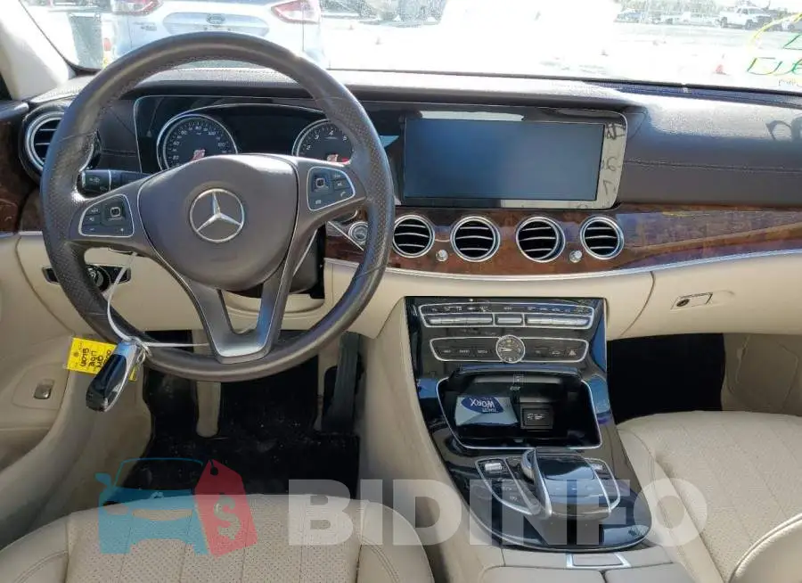 WDDZF4KB6HA268607 Photo# 8