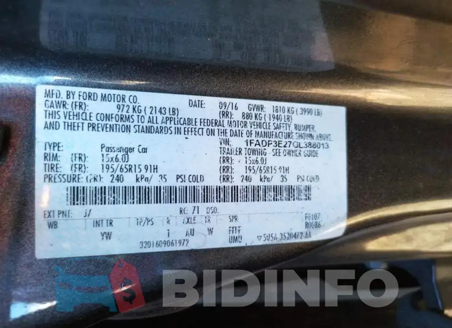 1FADP3E27GL388013 Photo# 12