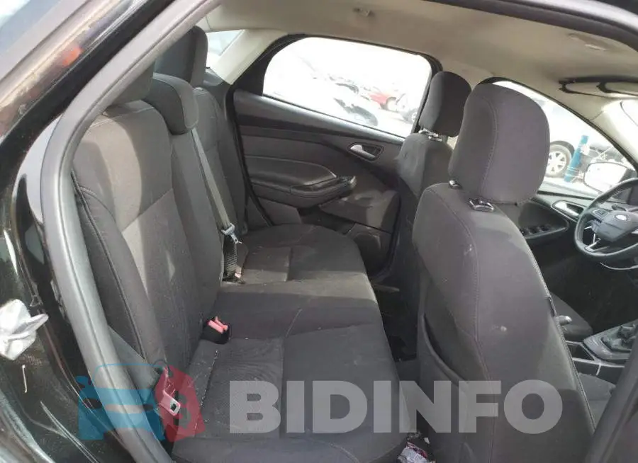 1FADP3F26FL280365 Photo# 10