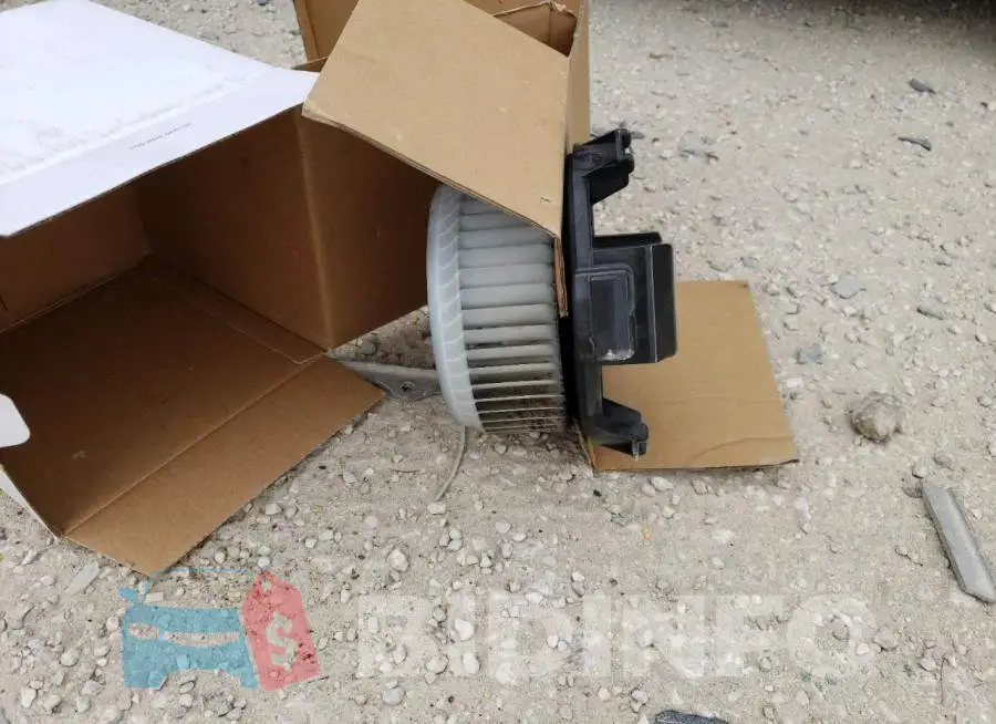 2FMPK3G94GBB58151 Photo# 13