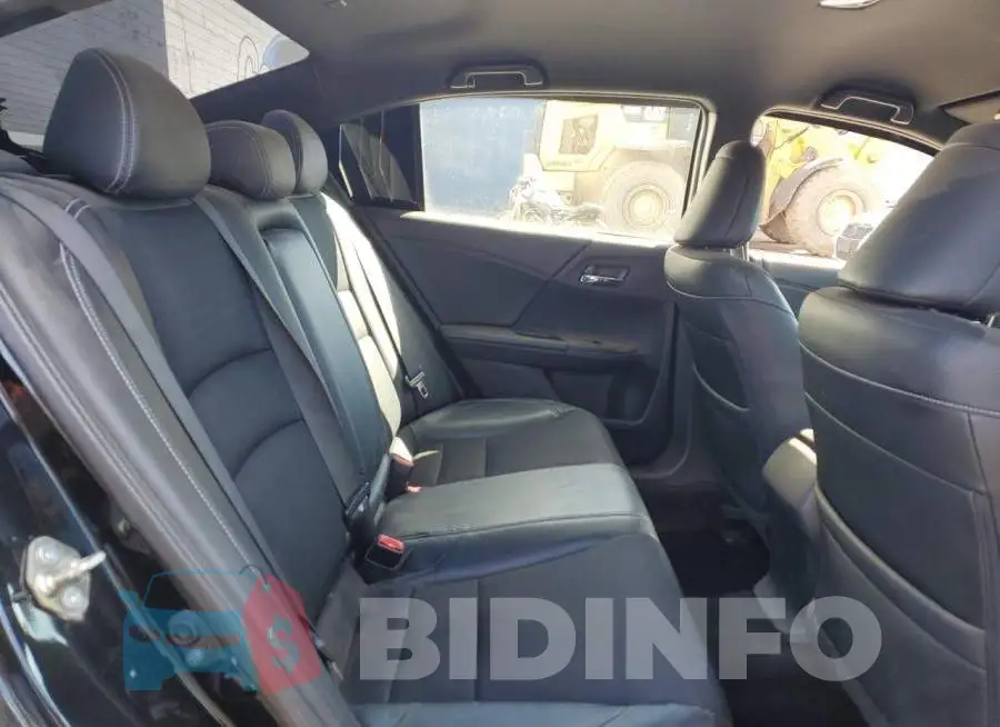 1HGCR2F58HA003298 Photo# 10