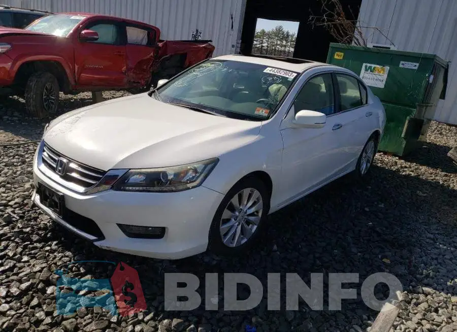 1HGCR2F73FA256933 Photo# 1